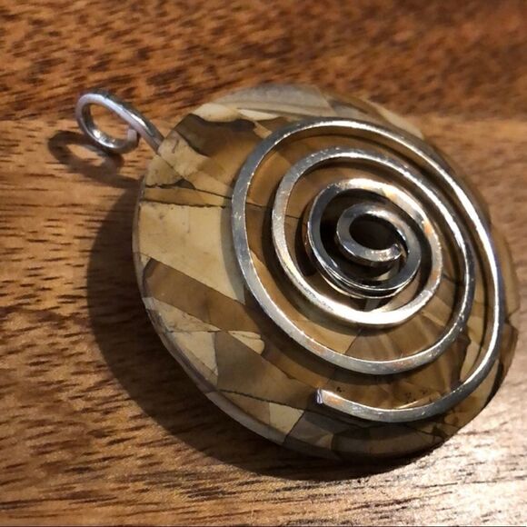 Gorgeous Vintage Sterling Wrapped Stone Pendant - Picture 4 of 5